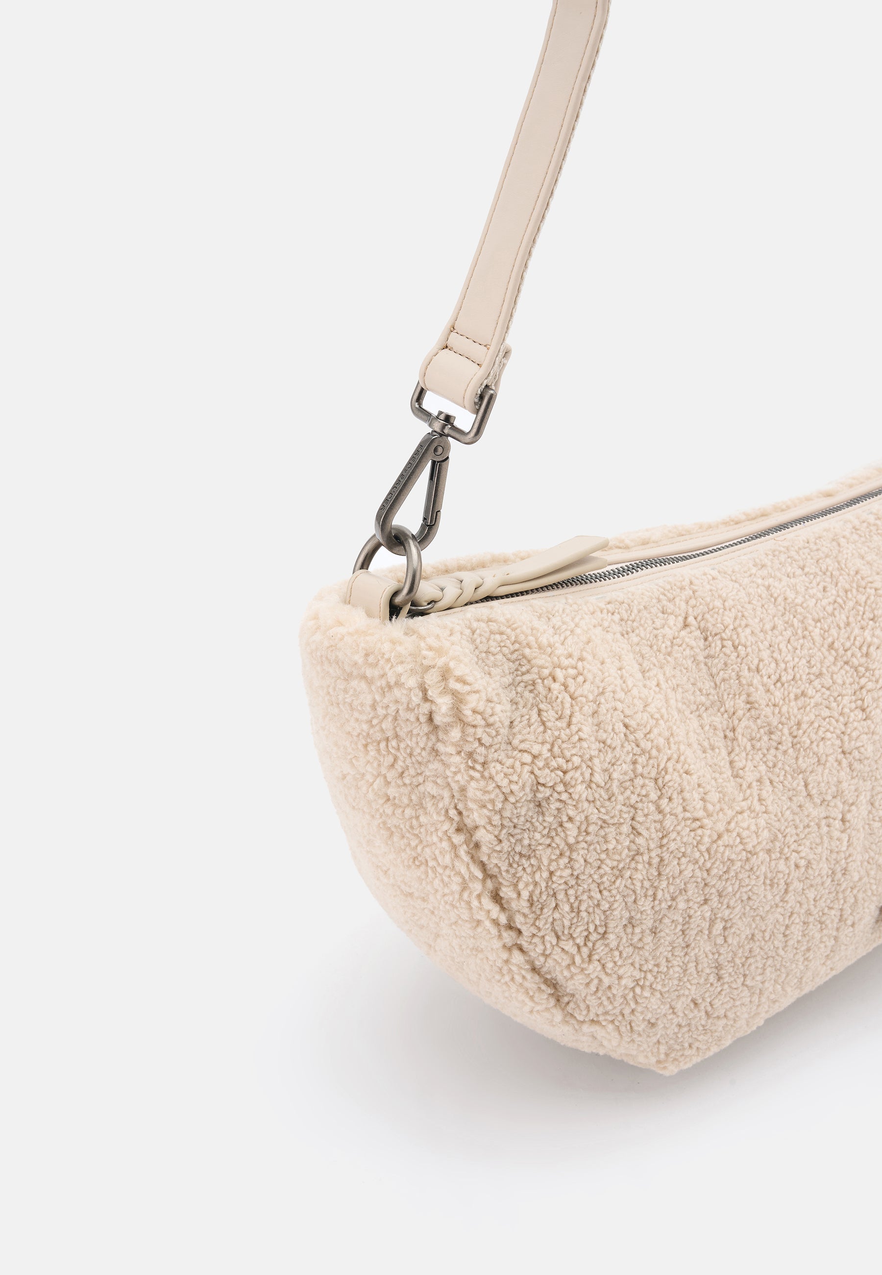 Furry Friend Crossbag