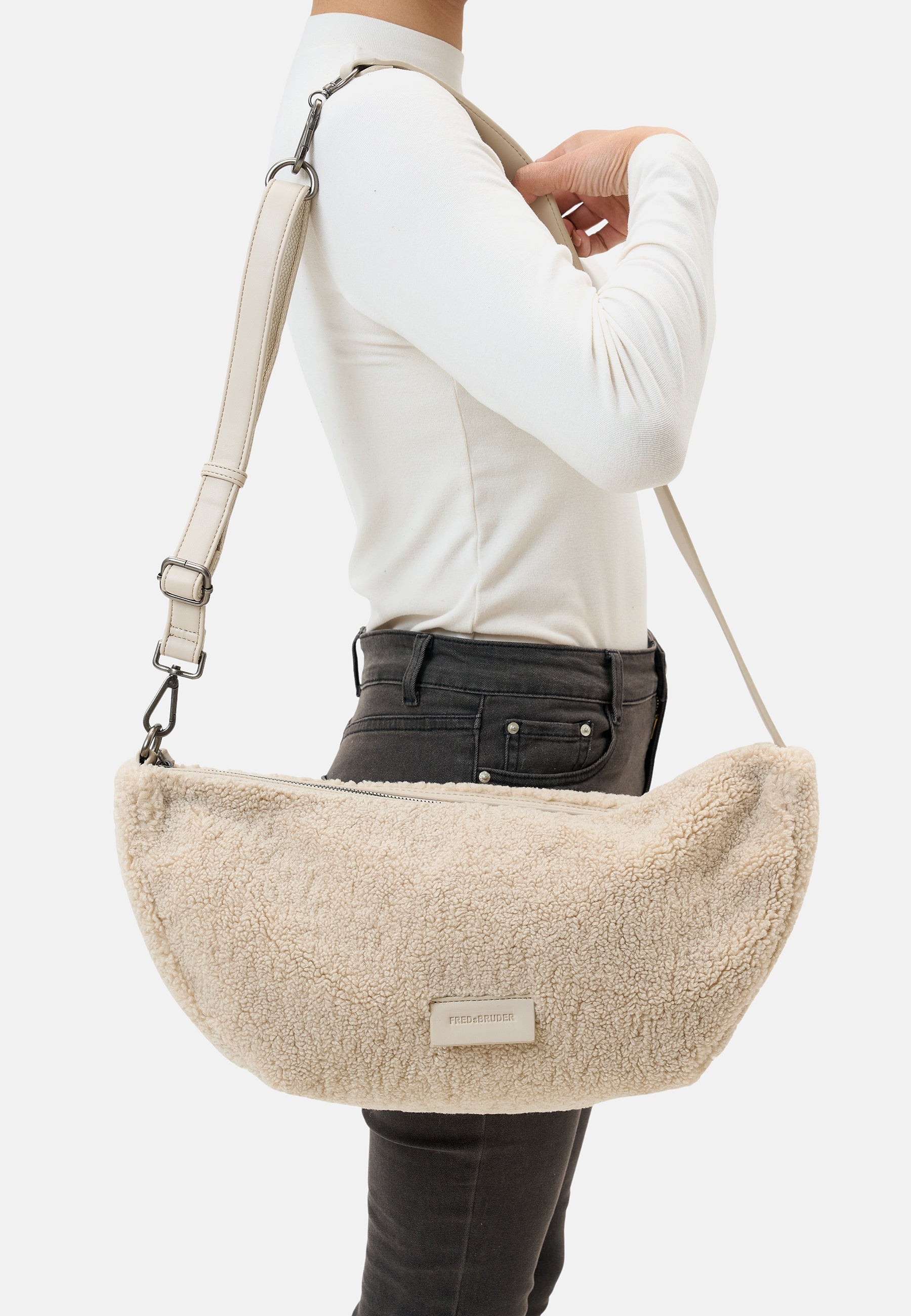 Furry Friend Crossbag