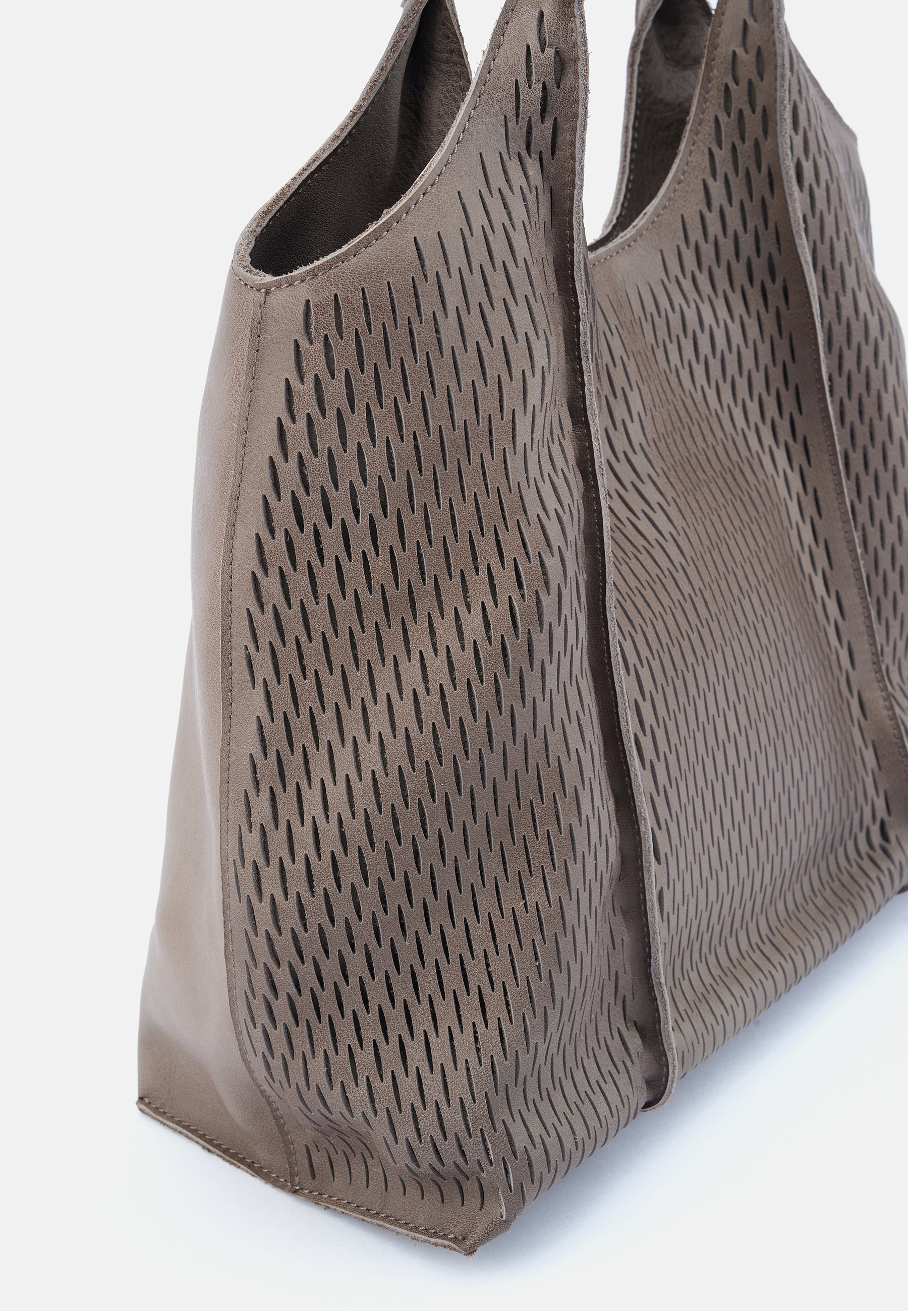 Soft Cut Hobo
