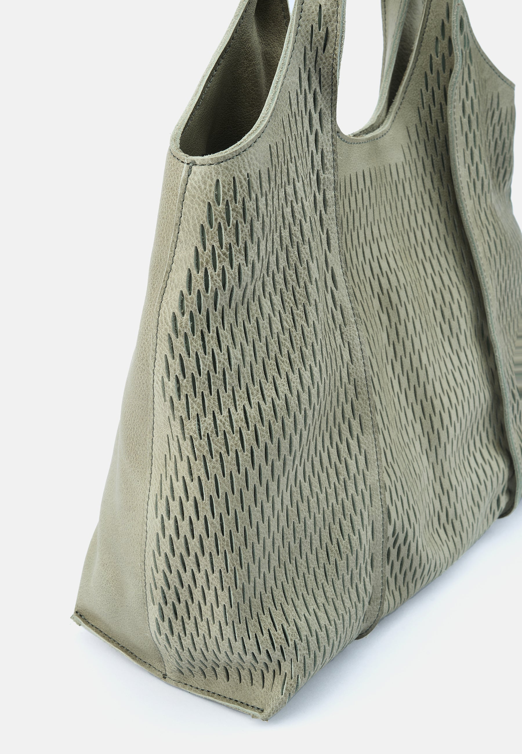 Soft Cut Hobo