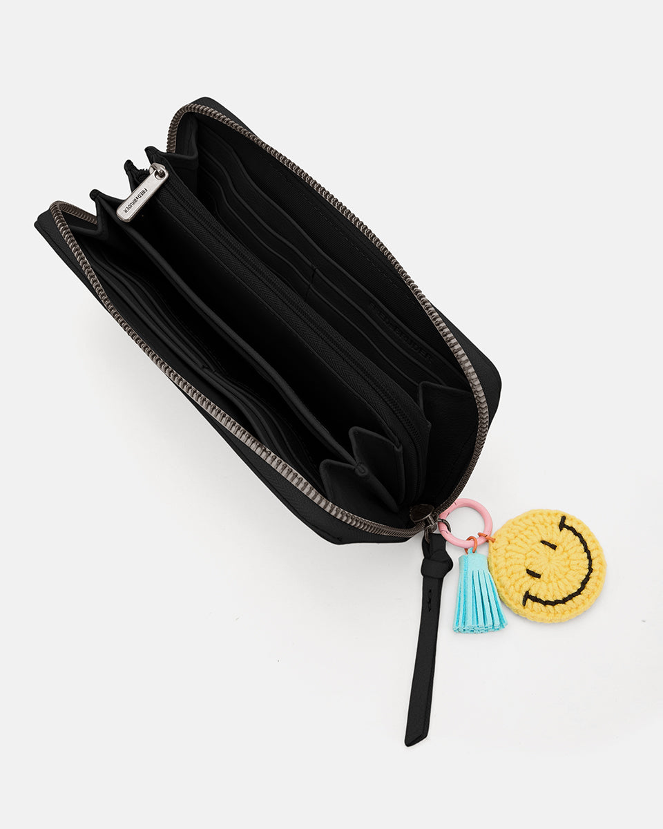 FREDsBRUDER- Accesoires>Damen>Ledergeldbörse>Lederportmonnaie- Take A Smile Wallet- black / OS-milk coffee / OS-chai latte / OS