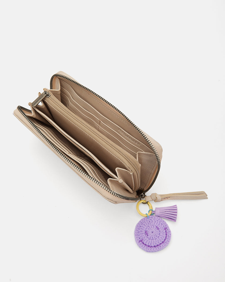 FREDsBRUDER- Accesoires>Damen>Ledergeldbörse>Lederportmonnaie- Take A Smile Wallet- black / OS-milk coffee / OS-chai latte / OS