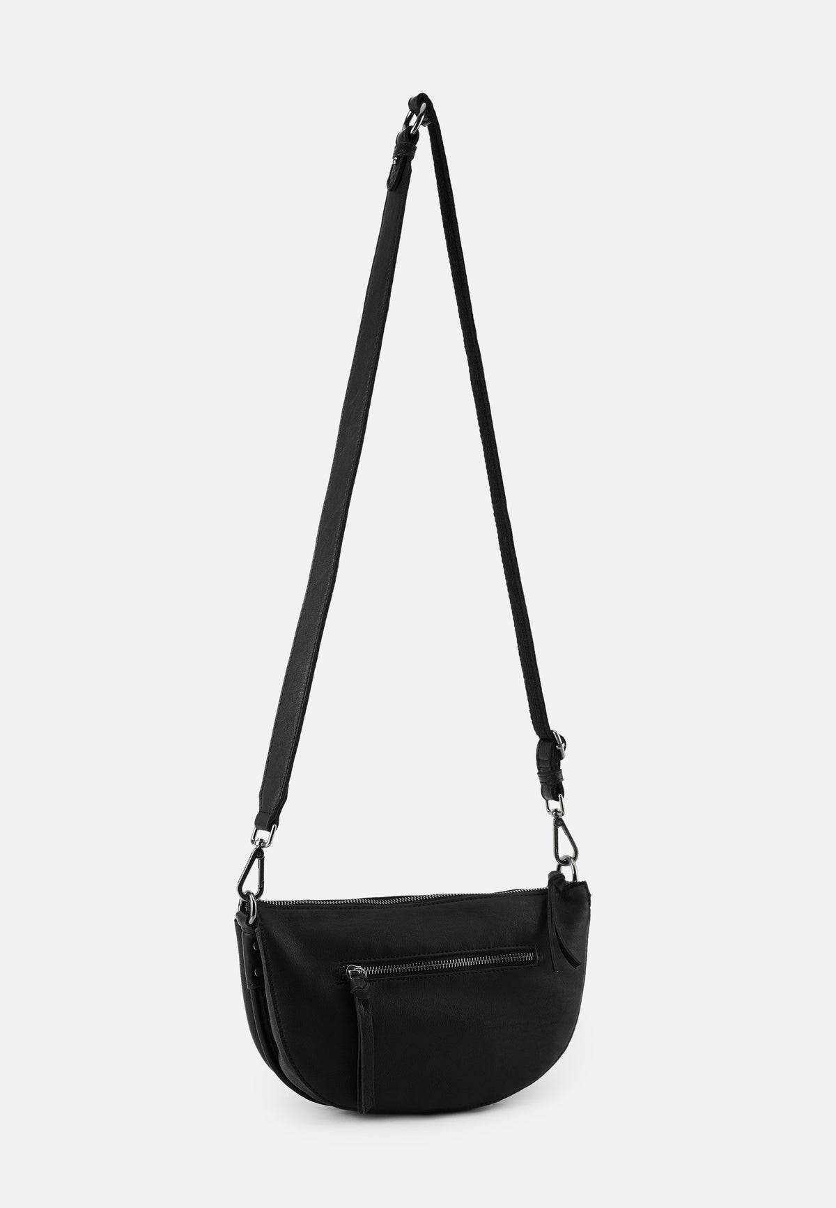 Schwarze Halbmond-Schultertasche mit Frontfach, Reißverschluss und Quaste am Riemen.