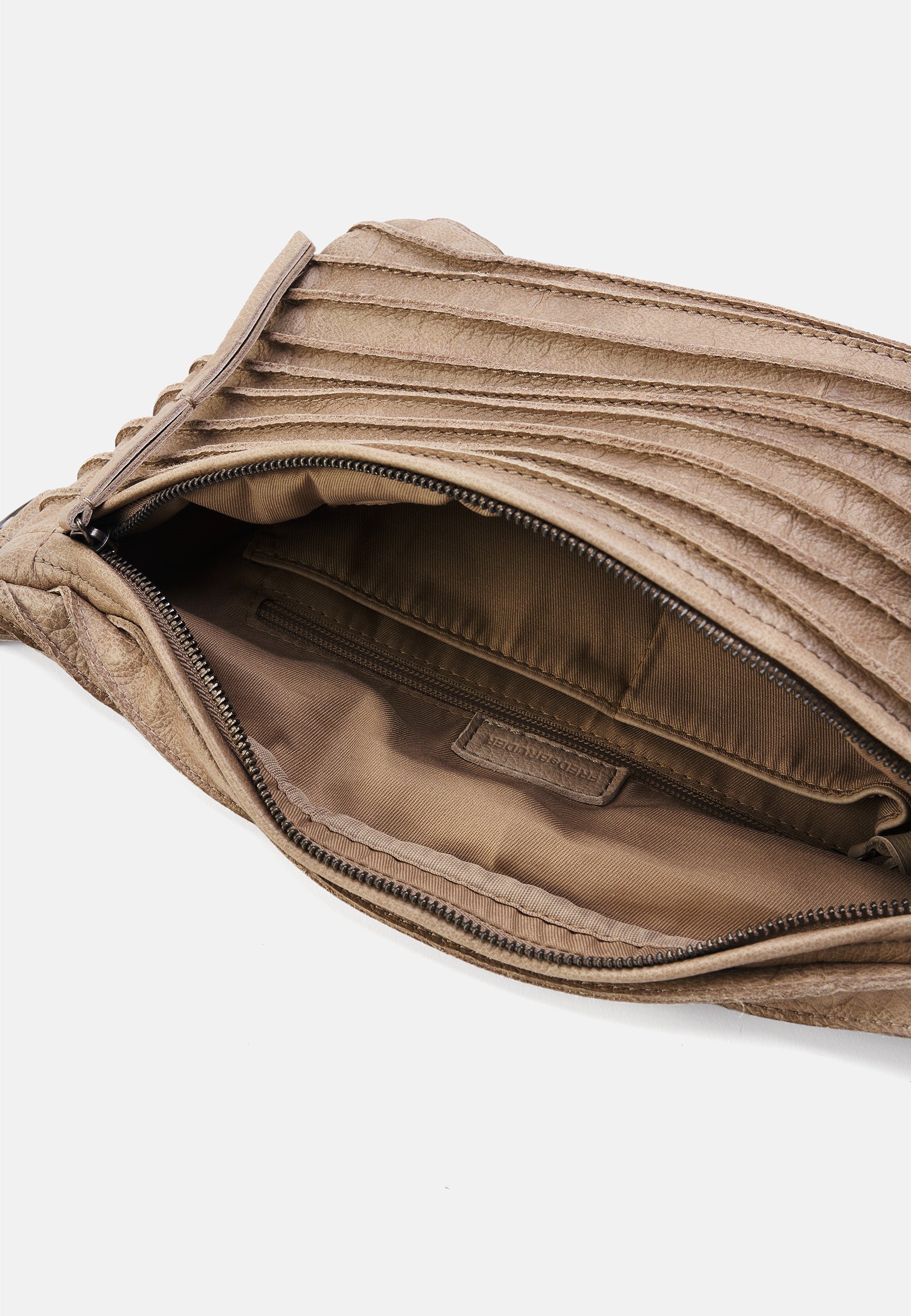 FREDsBRUDER- Handtaschen>Damen>Ledertaschen>Gürteltaschen- Riffel Beltbag- black / OS-caramel / OS-dirty stone / OS-sky blue / OS-lavender / OS-powder rose / OS