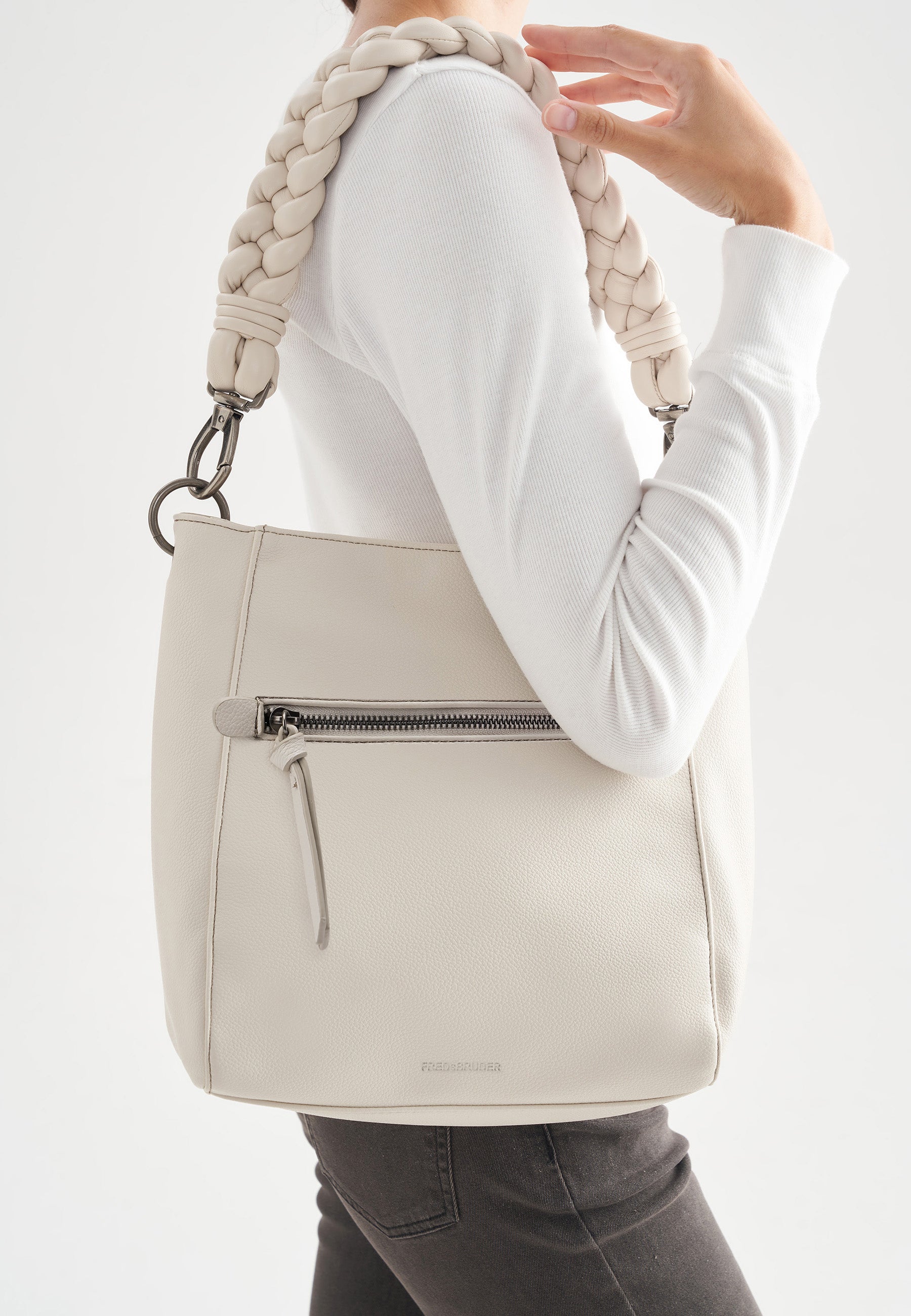 FREDsBRUDER- Handtaschen>Damen>Ledertaschen>Hobo Taschen- Good Vibes Only Midi Hobo- black / OS-oat milk / OS