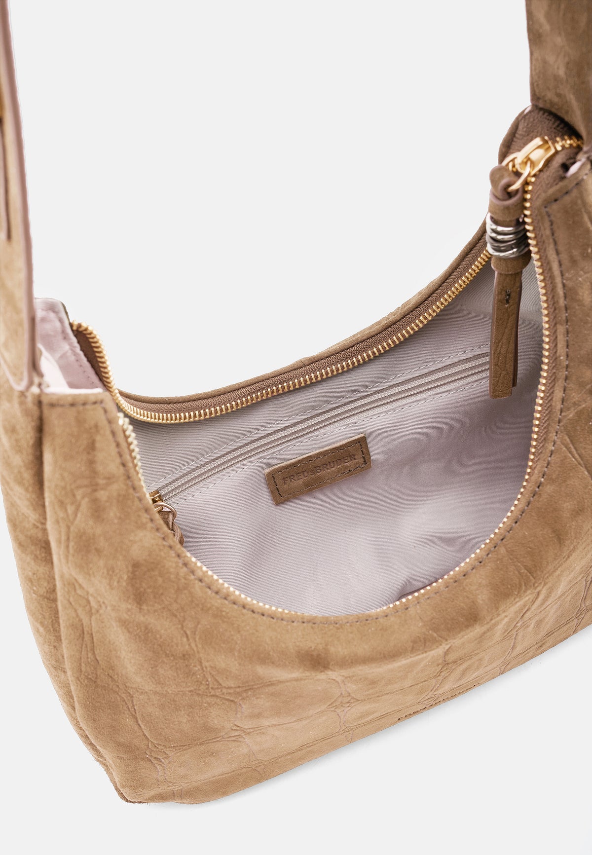 Midi-Hobo-Tasche innen sichtbar: großes Reißverschlussfach und goldfarbene Zipper-Details