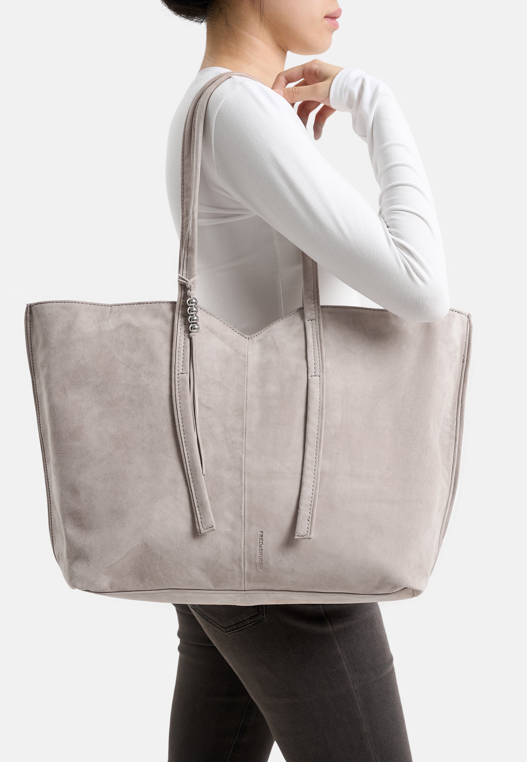 FREDsBRUDER- Handtaschen>Damen>Ledertaschen>Shopper Taschen- All About Beads Shopper- black / OS-chai latte / OS