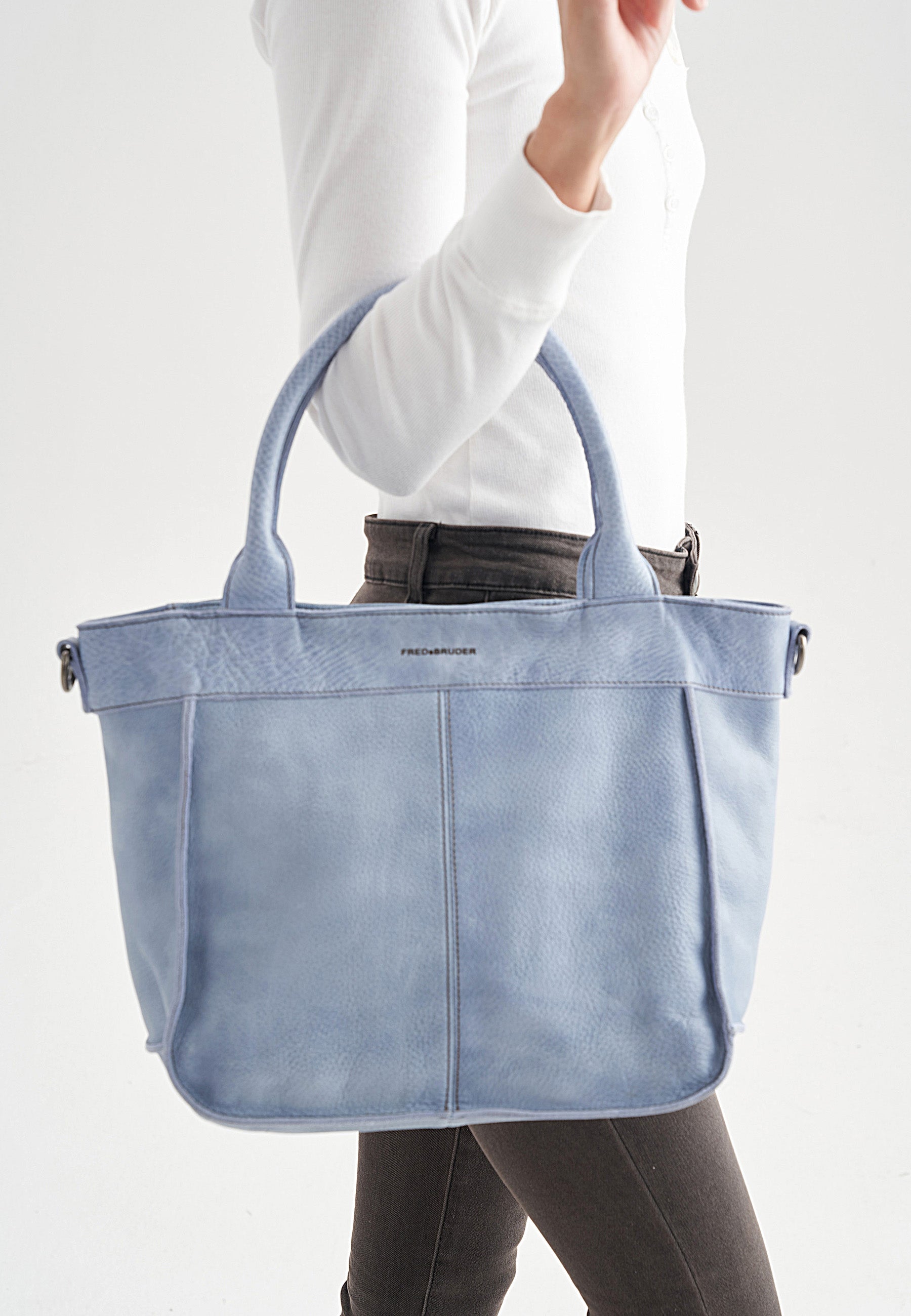 FREDsBRUDER- Handtaschen>Damen>Ledertaschen- My Old Friend Handbag- black / OS-caramel / OS-cactus / OS-sky blue / OS