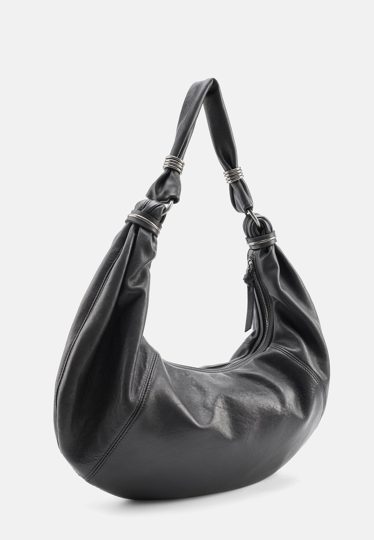 Schultertasche Big Hobo, schwarz, seitliche Ansicht mit geflochtenen Trägern