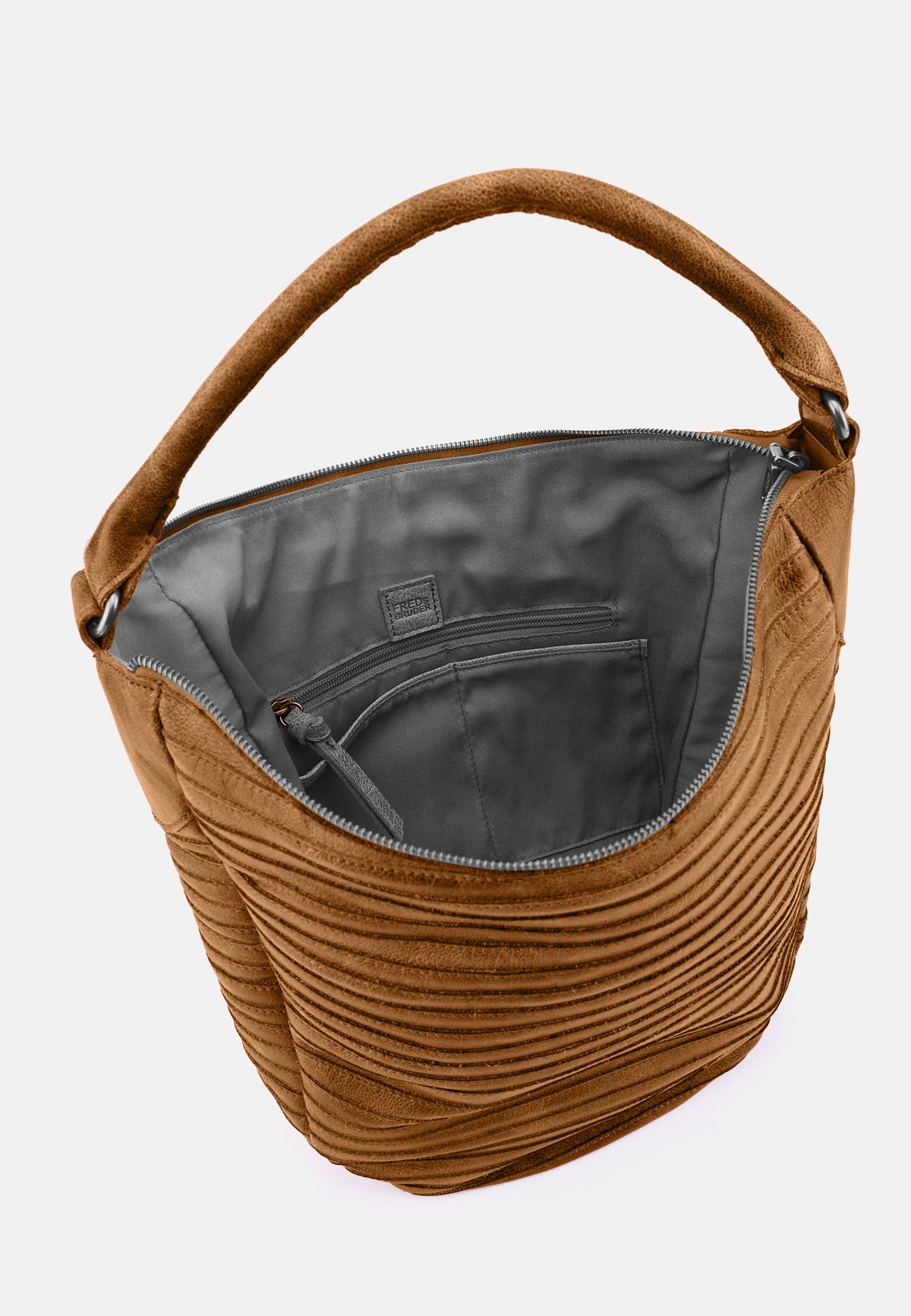 Hobo-Tasche in Desert-Brown mit geöffneter Innentasche und Reißverschluss