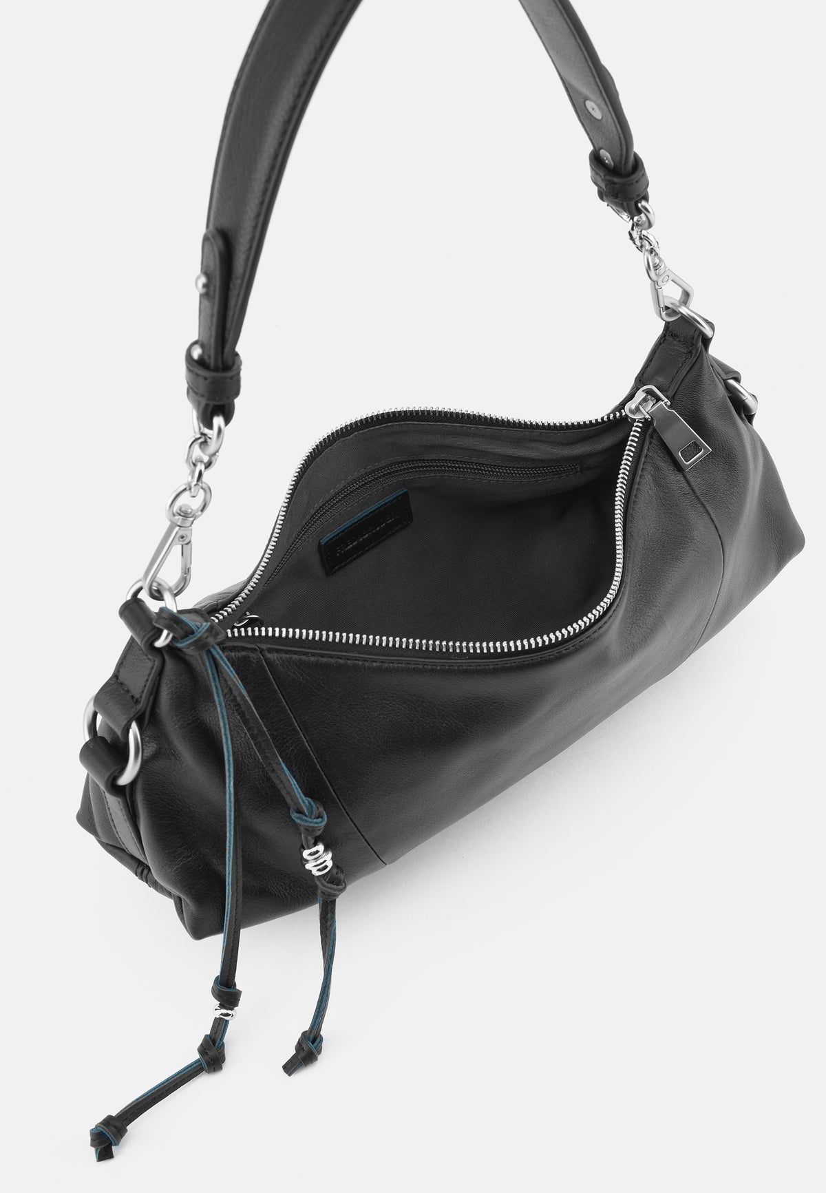 Schultertasche schwarz mit Reißverschlussfach vorn und seitlichem Zipper mit Schlaufe
