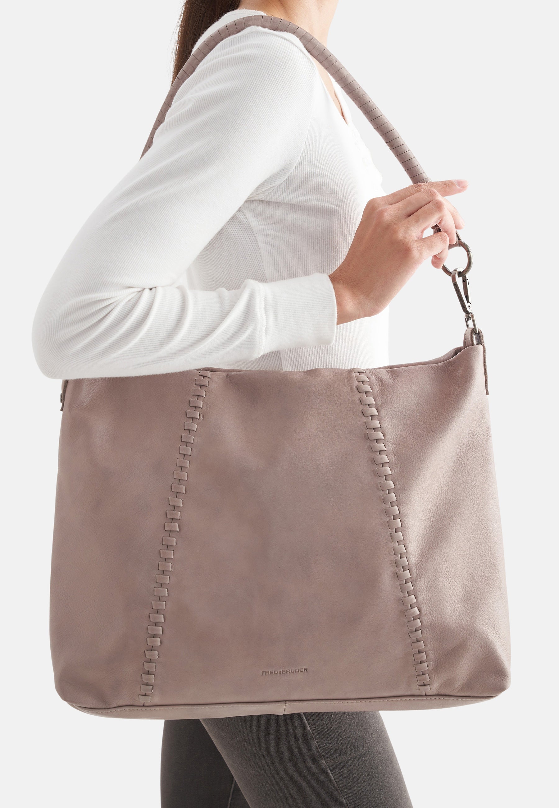 FREDsBRUDER- Handtaschen>Damen>Ledertaschen>Hobo Taschen- Calm Hobo- milk coffee / OS-taupe / OS